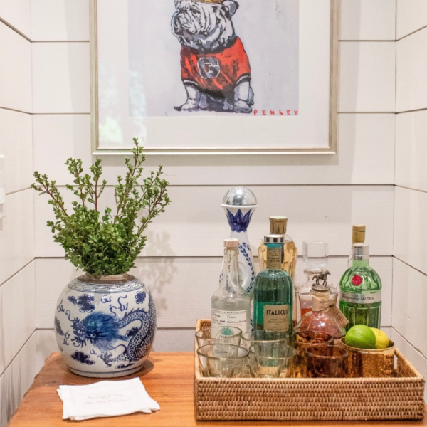 18″ Square Tray with Glass