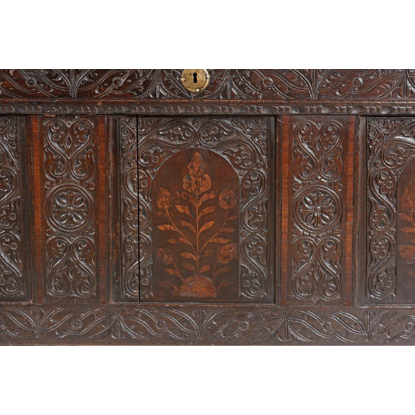 Antique Style Blanket Chest