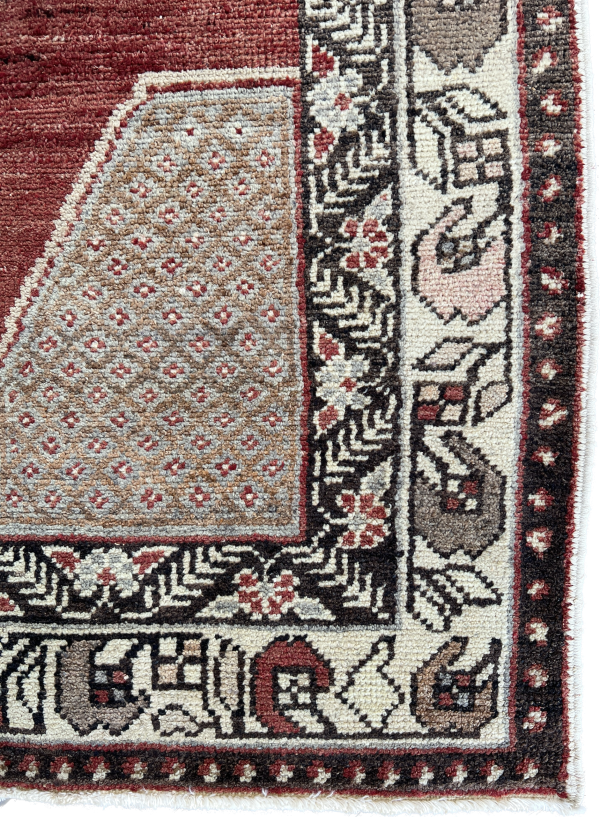 Moore vintage Turkish rug 3’7 by 5’10