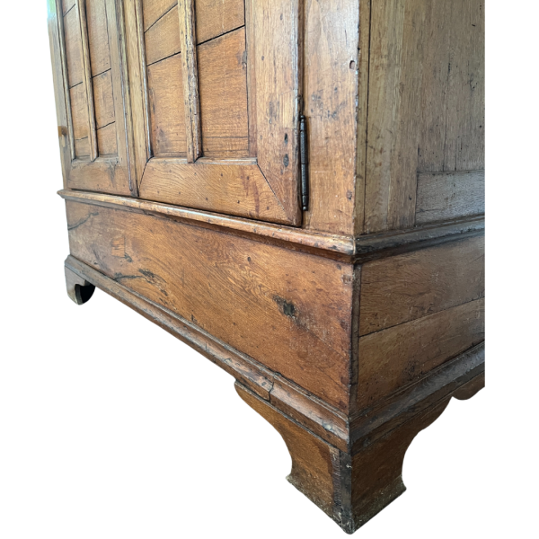 Vintage-inspired Belgian oak armoire cabinet for interior décor