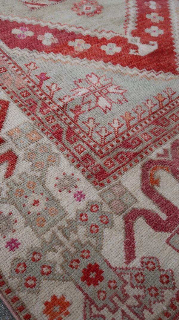 Hallie vintage Turkish rug 5’2 by 7’10