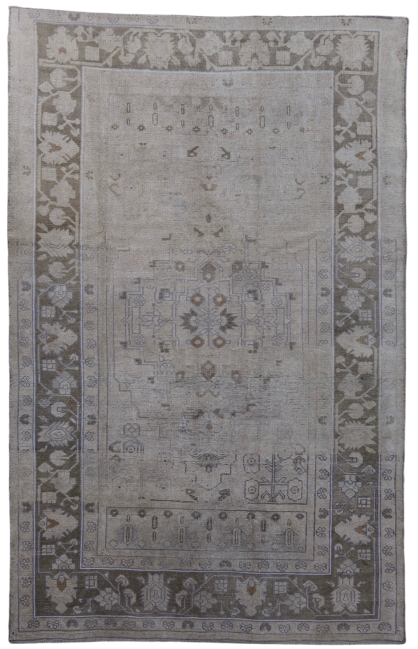 buy Norah vintage Turkish rug 4’10 by 7’7