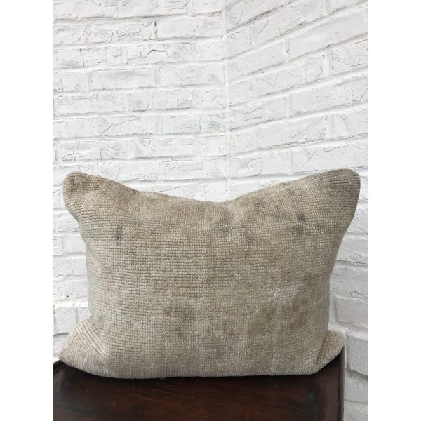 accent pillow