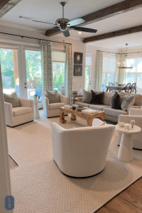 traditionally designed living room to make the home flow