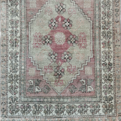Sophie_Rug_1__50671.png