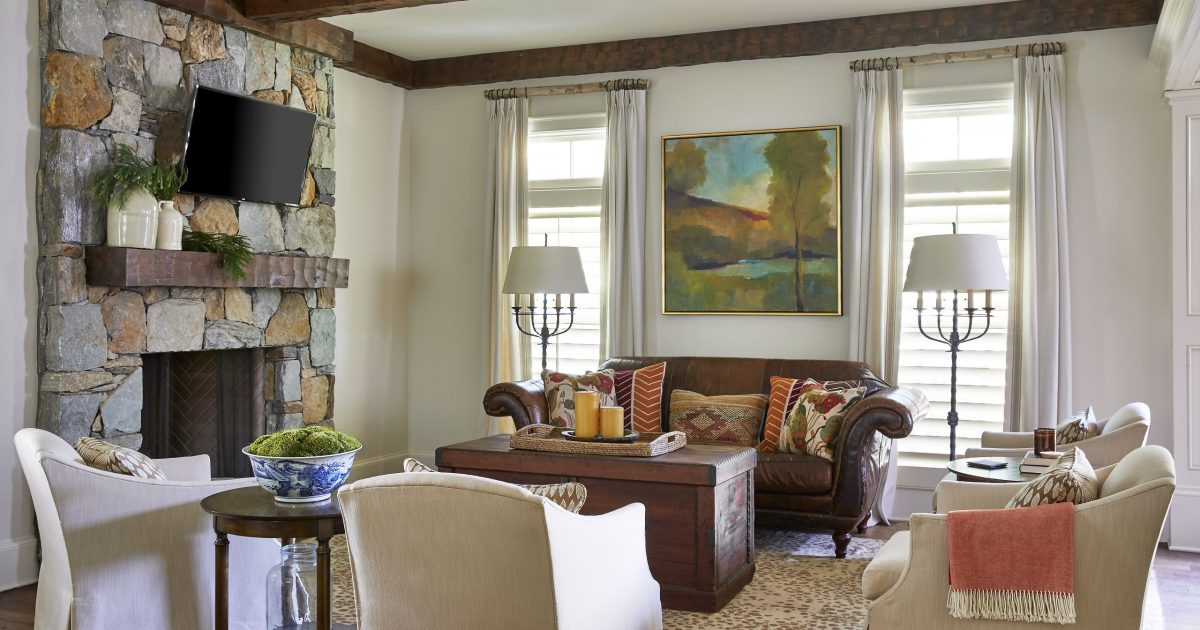 Antique and Modern Decor are trendy interior design styles